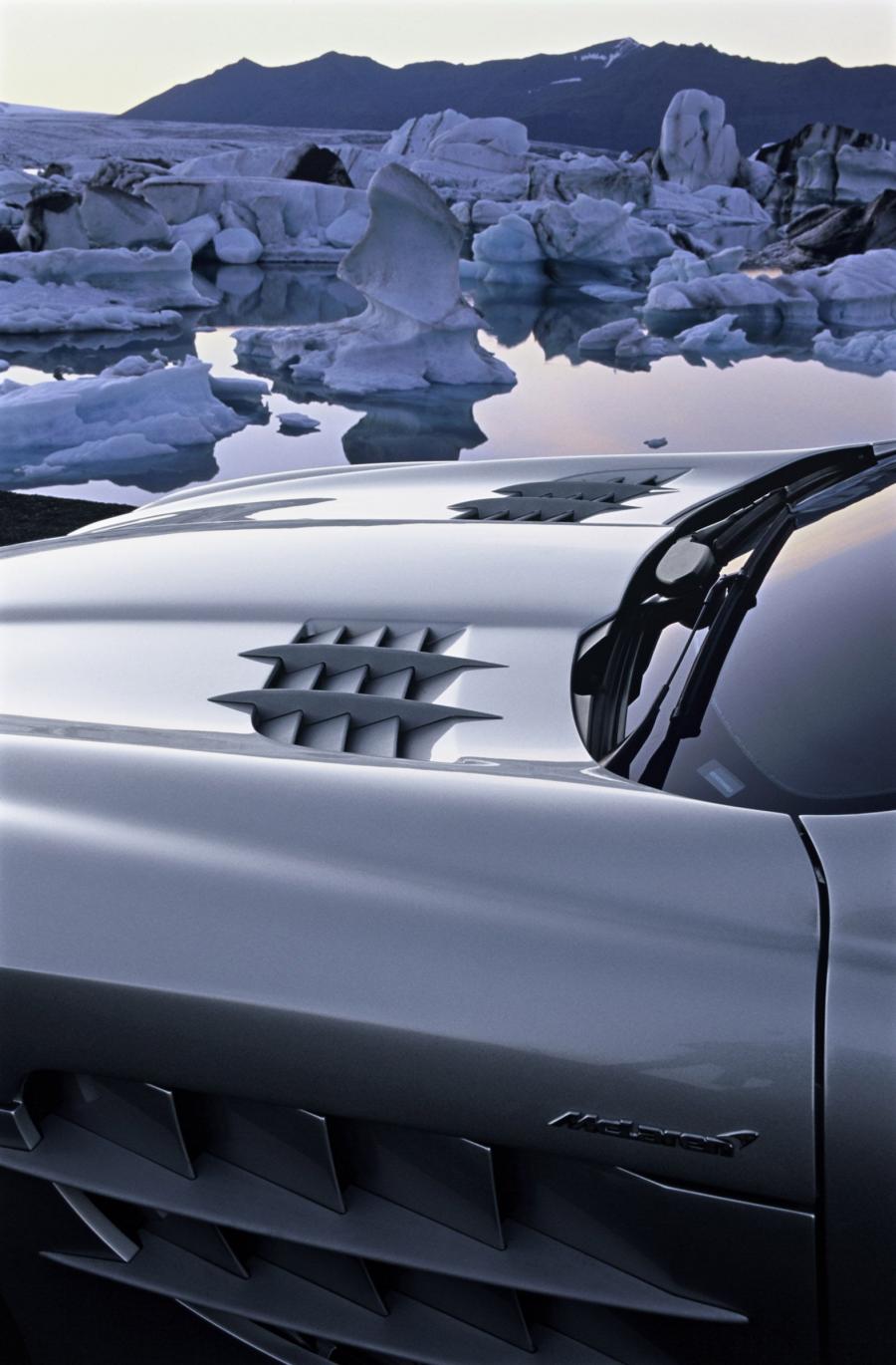  Mercedes-Benz SLR McLaren 2003 года  (фото 141 из 319)